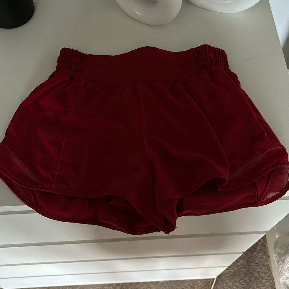 Size 4 lulu shorts